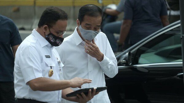 Presiden Joko Widodo pagi ini melakukan peninjauan ke stasiun MRT didampingi Gubernur DKI Jakarta Anies Baswedan. -Dok. Andika Prasetia/Detik.com.