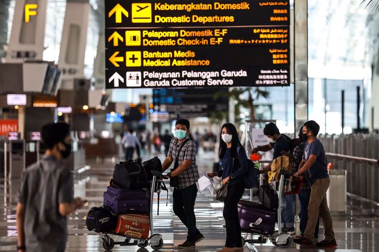 Pada Selasa (12/5/2020) penumpang tiba di Terminal 3 Tokerong, Panten, Bandara Sokarno-Hatta.