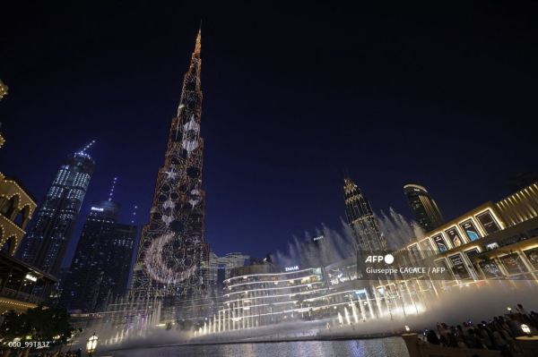 Burj Khalifa Punya 3 Zona Waktu Sholat dan Buka Puasa, Ini Penjelasannya