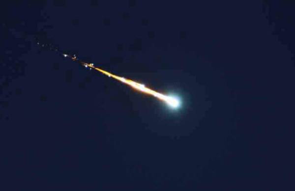 Mengerikan, 6.100 meteor menghantam Bumi setiap tahun
